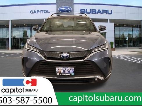 Used 2024 Toyota Venza XLE image 7