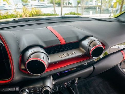 Used 2020 Ferrari 812 Superfast RWD image 69