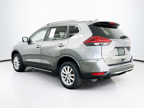 Used 2018 Nissan Rogue SV w/ Premium Package AWD/4WD image 5