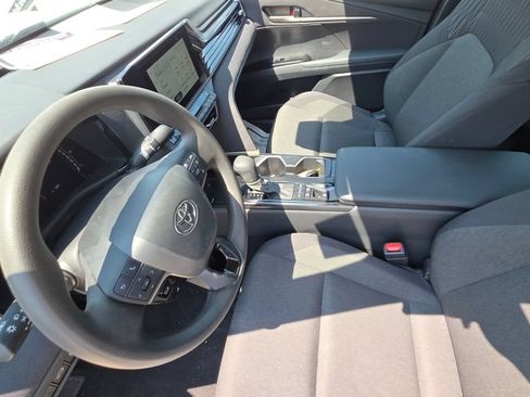 Used 2025 Toyota Camry LE FWD image 12
