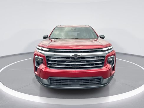 New 2025 Chevrolet Traverse LT w/ Enhanced Driving Package image 3