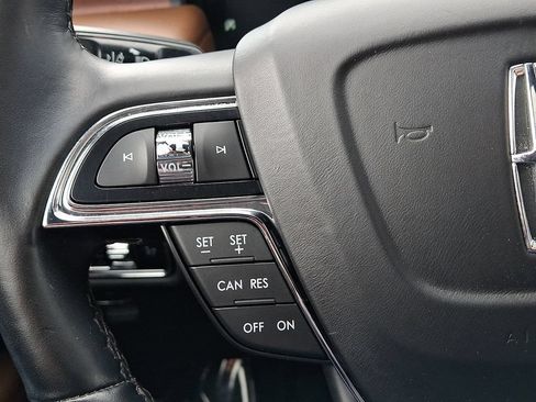 Certified 2023 Lincoln Nautilus Reserve AWD/4WD image 22