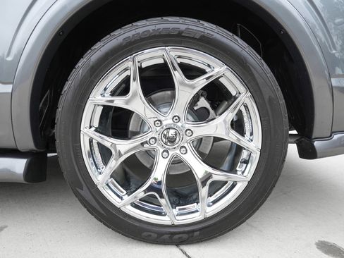 Used 2024 Ford F150 Lariat w/ Equipment Group 502A High image 32