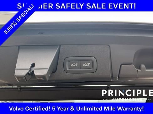 Certified 2025 Volvo XC60 B5 Core AWD/4WD image 16