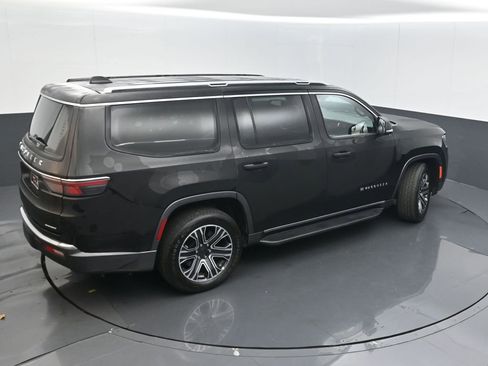 Used 2022 Jeep Wagoneer Series III w/ Flexible Seating Group image 46