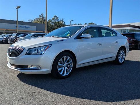 Used 2014 Buick LaCrosse Leather w/ Driver Confidence Package image 8