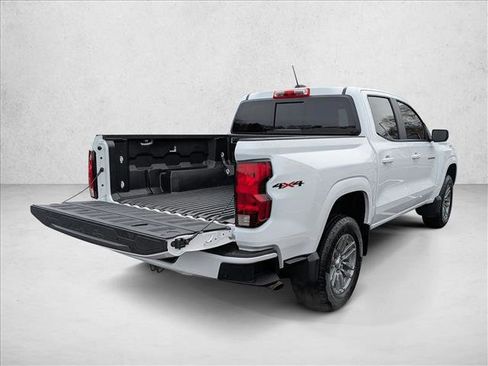 Used 2023 Chevrolet Colorado LT w/ LT Convenience Package image 5