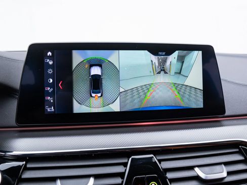 Used 2019 BMW M5 image 23