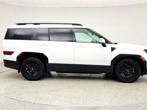 Used 2025 Hyundai Santa Fe Calligraphy image 4