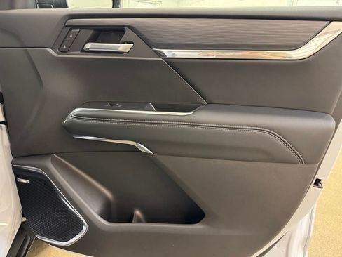 New 2026 GMC Acadia Elevation w/ Elevation Premium Package image 31