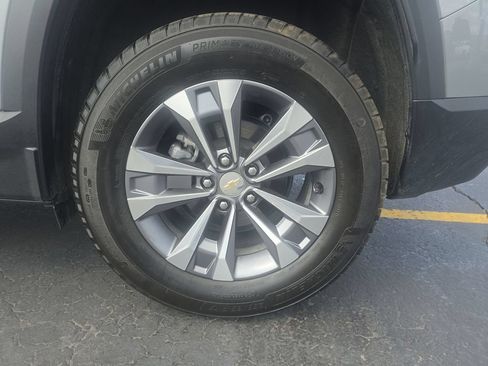 Used 2025 Chevrolet Equinox LT w/ Convenience Package II AWD/4WD image 24