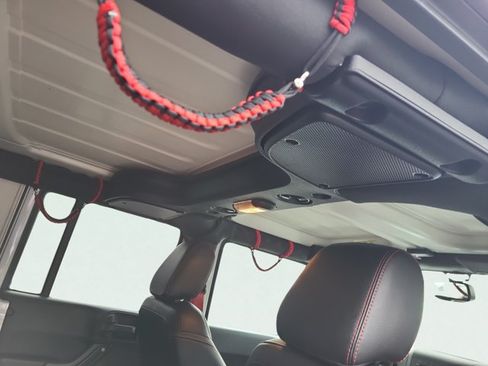Certified 2018 Jeep Wrangler Unlimited Rubicon AWD/4WD image 14
