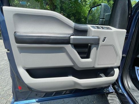 Used 2015 Ford F150 XLT w/ Equipment Group 301A Mid AWD/4WD image 15