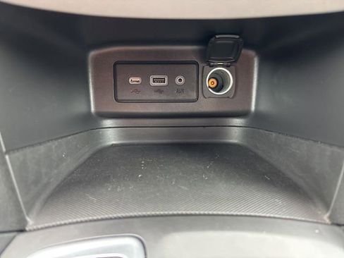 Used 2020 Chevrolet Equinox LS w/ LPO, Cargo Package AWD/4WD image 19