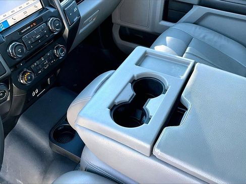 Used 2017 Ford F150 XLT w/ Equipment Group 302A Luxury image 15