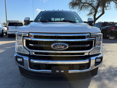Used 2020 Ford F250 Lariat w/ Lariat Value Package image 2