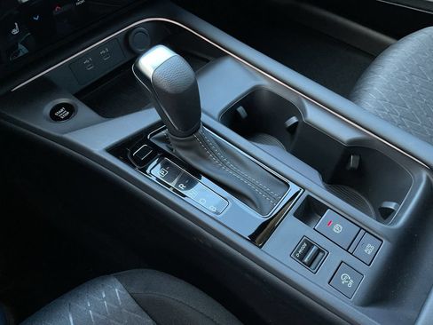 New 2026 Nissan Sentra SV w/ SV Convenience Package FWD image 32