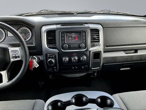 Used 2024 RAM 1500 Warlock AWD/4WD image 11