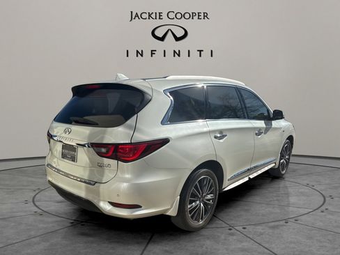 Certified 2020 INFINITI QX60 Luxe w/ Essential Package image 18