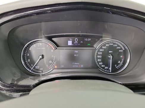 Used 2024 Cadillac XT6 Premium Luxury w/ LPO, Floor Liner Package AWD/4WD image 24