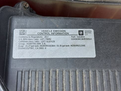 Used 2017 Chevrolet Suburban LT w/ Luxury Package image 21