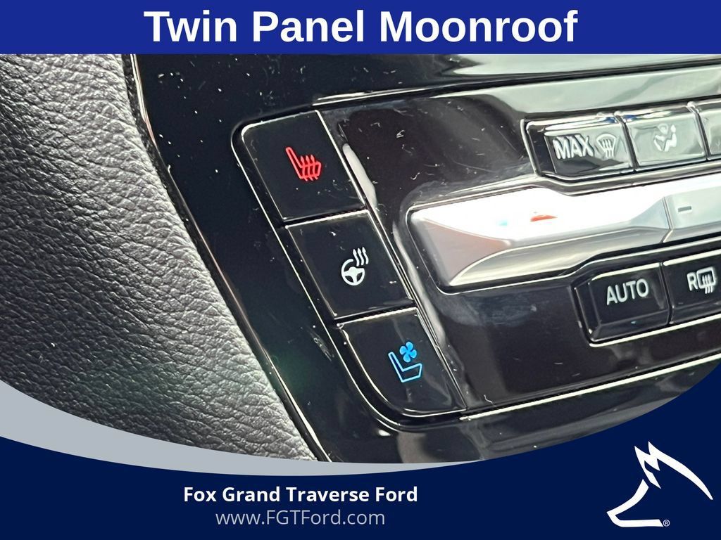 Used 2023 Ford Explorer ST w/ Equipment Group 401A AWD/4WD image 33