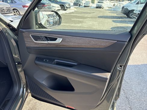 New 2026 Volkswagen Atlas SEL Premium R-Line image 18