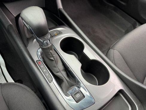 Used 2024 Chevrolet Malibu LS image 24