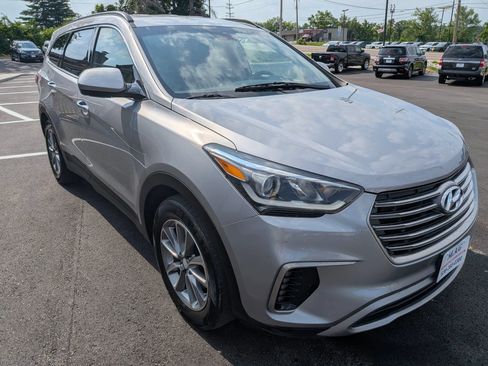 Used 2017 Hyundai Santa Fe SE AWD/4WD image 8