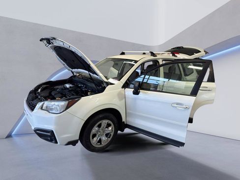 Used 2018 Subaru Forester 2.5i image 11