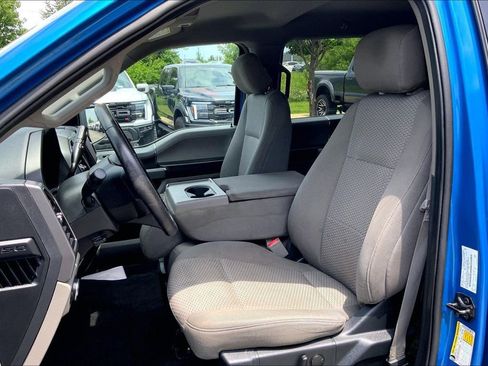 Used 2019 Ford F150 XLT w/ Equipment Group 302A Luxury AWD/4WD image 8