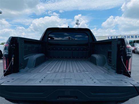 Used 2025 GMC Sierra EV Denali AWD/4WD image 36