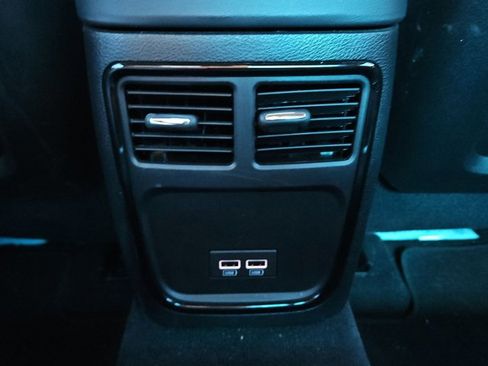 Used 2023 Dodge Charger Scat Pack w/ Daytona Edition Group image 18