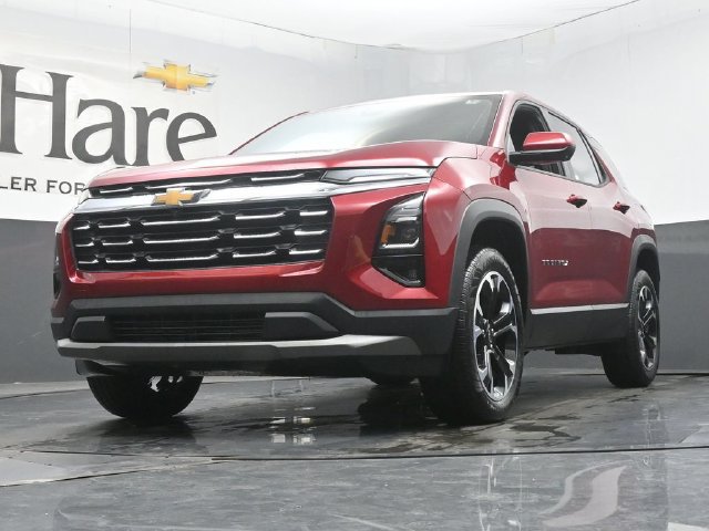 New 2026 Chevrolet Equinox LT w/ Safety and Technology Package FWD image 4