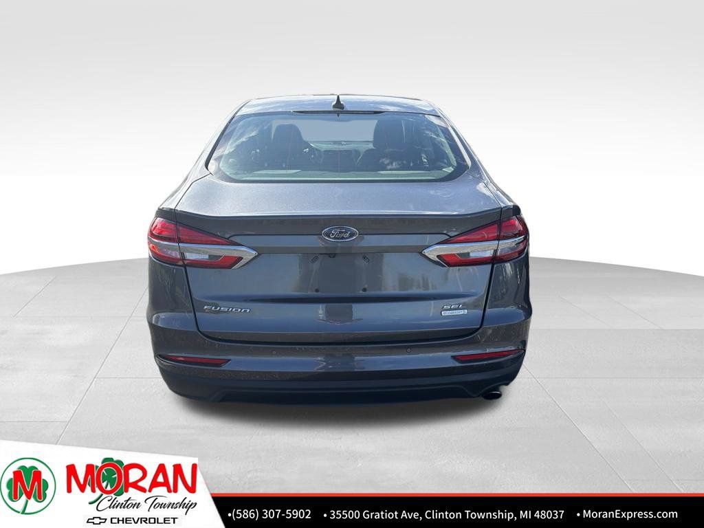 Used 2019 Ford Fusion SEL FWD image 5