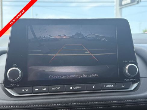 Used 2025 Nissan Rogue SV FWD image 5