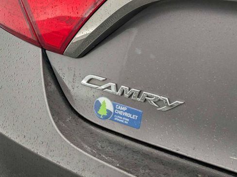 Used 2017 Toyota Camry XSE w/ Moonroof Package image 12