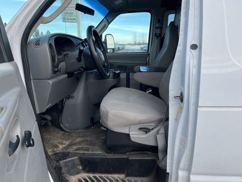 Used 2007 Ford E-250 and Econoline 250 image 9