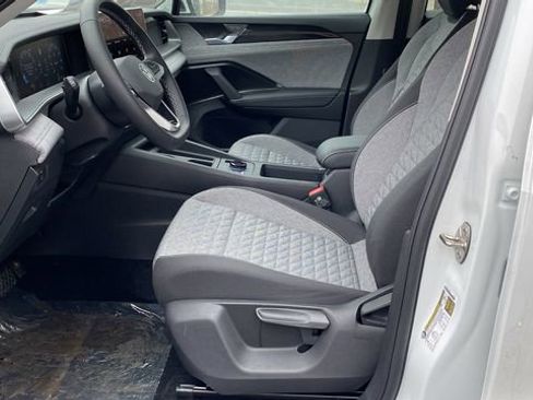 New 2026 Volkswagen Tiguan S AWD/4WD image 12