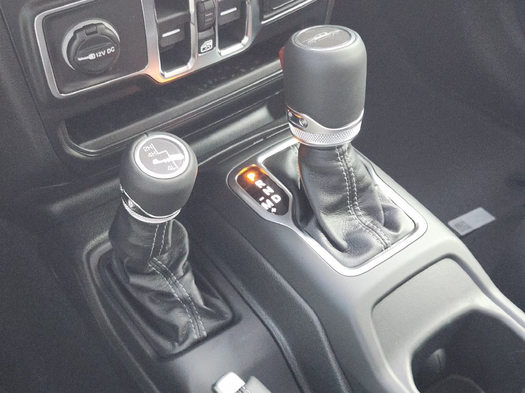 New 2026 Jeep Gladiator Sport AWD/4WD image 16