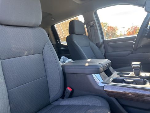 New 2026 GMC Sierra 1500 Elevation image 11