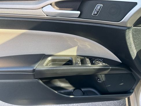 Used 2018 Ford Fusion S FWD image 10