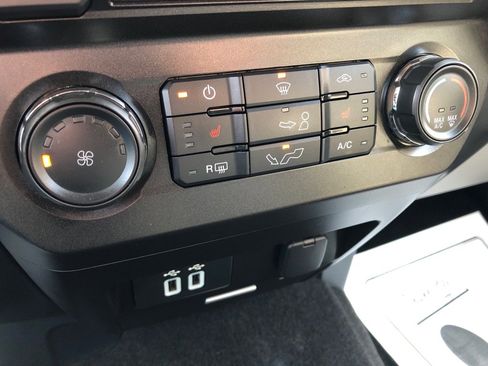 Used 2018 Ford F150 XLT w/ Equipment Group 302A Luxury image 34