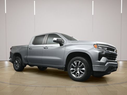 Used 2024 Chevrolet Silverado 1500 LT AWD/4WD image 23