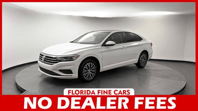 Used 2020 Volkswagen Jetta SE w/ SE Cold Weather Package FWD image 1