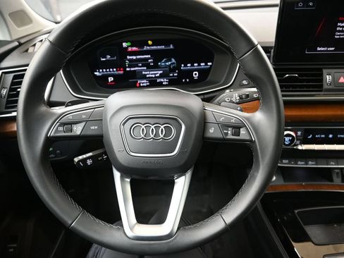 Used 2023 Audi Q5 2.0T Premium Plus AWD/4WD image 25