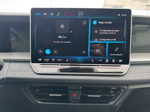 New 2026 Volkswagen Tiguan SE image 16