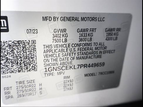 Used 2023 Chevrolet Suburban RST w/ Sport Performance Package RWD image 13