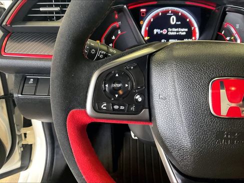 Used 2019 Honda Civic Type R image 11