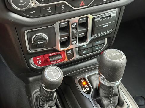 New 2026 Jeep Gladiator Mojave AWD/4WD image 21